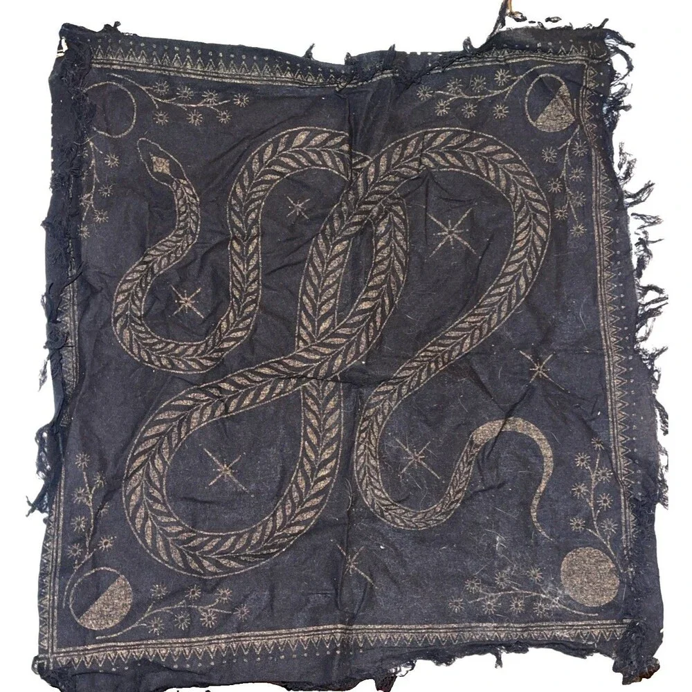 New Gold Snack Witchcraft Made Of 100% Cotton Altar Cloth Square Tarot 17” x 17”